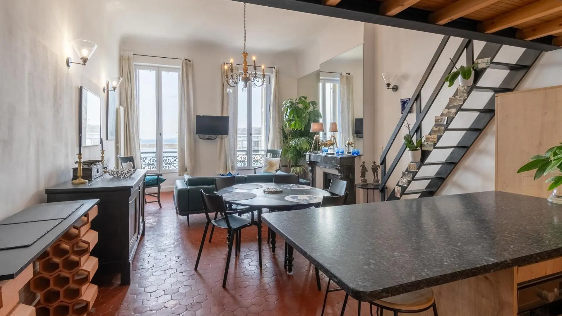Appartamento A 50M Et Face A La Mer, Proche Vieux Port -4 A 5 Pers - Classe 4 Etoiles - 80M2 Marsiglia